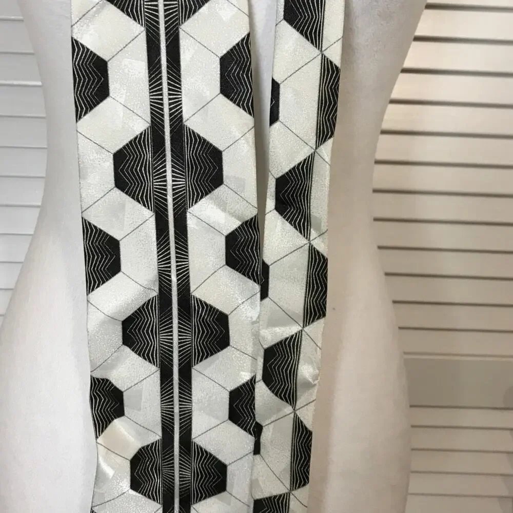 Sang Ho Silk Trad Co. White Black Wide Classic Mens Necktie 58”